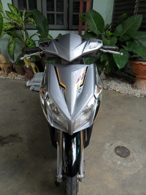 ฮอนด้าคลิกไอสีเทาดำรถปี52 สภาพดีภาษียังไม่ขาด เอกสารพร้อมโอน