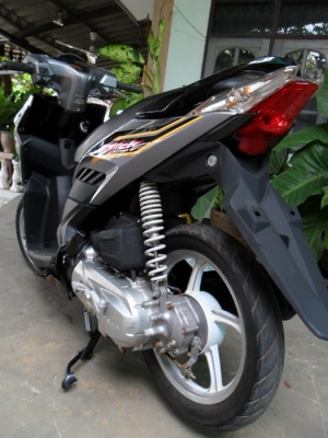 ฮอนด้าคลิกไอสีเทาดำรถปี52 สภาพดีภาษียังไม่ขาด เอกสารพร้อมโอน