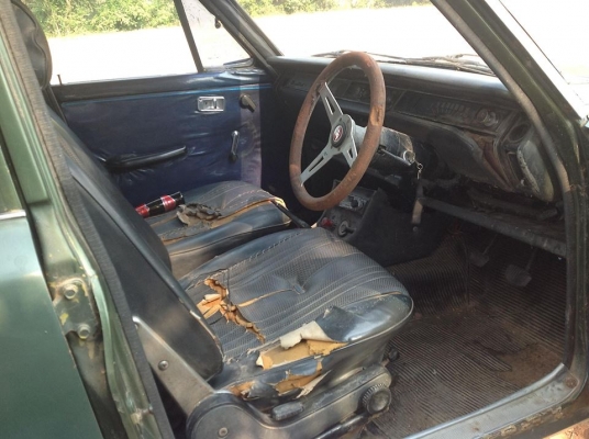 ขาย Corolla RT 60 Mark II ราคา 30,000 บาท เล่มทะเบียน ชุดโอนครบ ขาย Corolla RT 60 Mark II ราคา 30,000 บาท เล่มทะเบียน ชุดโอนครบ