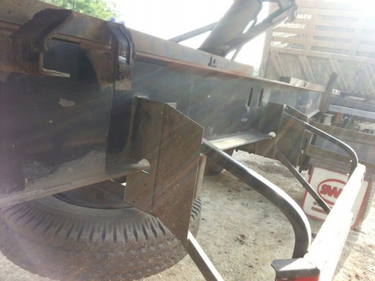 รถอีซูซุ 10 ล้อดั้ม FXZ 270 แรงม้า. ปี 51   ( ขายแม่ , ลูก )  สนใจติดต่อ 081 - 6079515