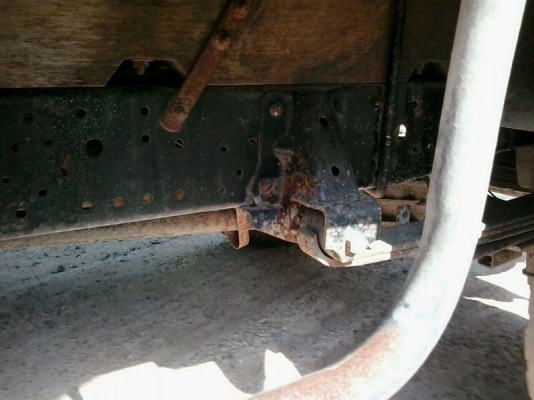 รถอีซูซุ 4 ล้อ รั้ว NKR 88 แรงม้า. ปี 39 สนใจติดต่อ 081 - 6079515 รถอีซูซุ 4 ล้อ รั้ว NKR 88 แรงม้า. ปี 39 สนใจติดต่อ 081 - 6079515