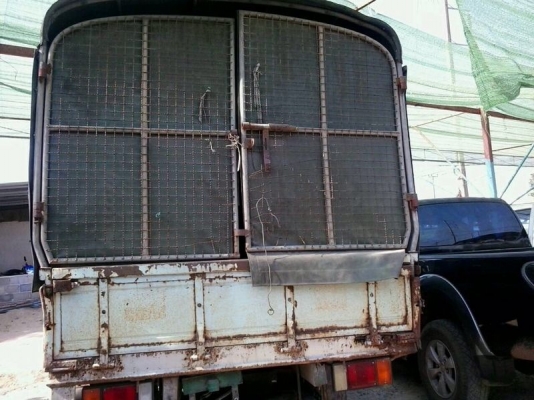 รถอีซูซุ 4 ล้อ รั้ว NKR 88 แรงม้า. ปี 39 สนใจติดต่อ 081 - 6079515 รถอีซูซุ 4 ล้อ รั้ว NKR 88 แรงม้า. ปี 39 สนใจติดต่อ 081 - 6079515