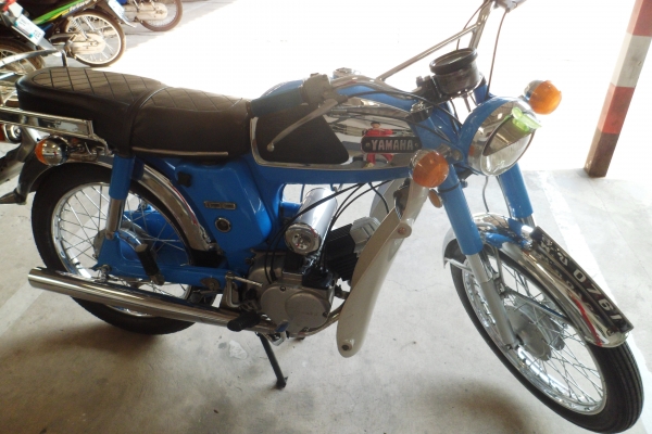 ขายyamaha yl2 ทะเบียนเเท้ + ชุดโอน (บัตรประชาชนหมดอายุ) ราคา 20000 บาท โทร 085-6589674