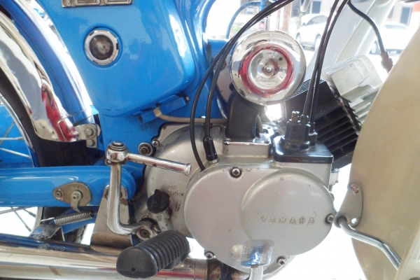 ขายyamaha yl2 ทะเบียนเเท้ + ชุดโอน (บัตรประชาชนหมดอายุ) ราคา 20000 บาท โทร 085-6589674