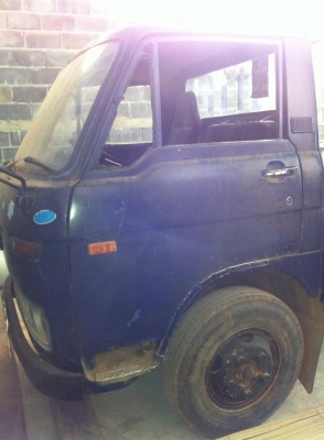 ขาย 6 ล้อ Mazda เครื่อง อีซุซุ 120 ฝาขาว พร้อมเกียร์