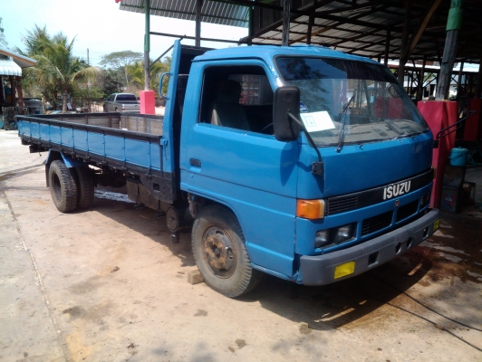 ขาย iSUZU  เครื่อง 4BE1 ยาว 5 เมตร เครื่องดีมากๆแชชซีไม่มีบวมครับ