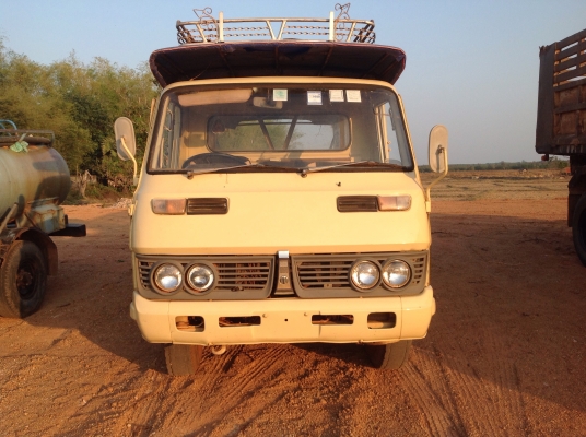 ISUZU. หัวแปร4ล้อโดยสารเครื่อง74แรงทะเบียน. ม79