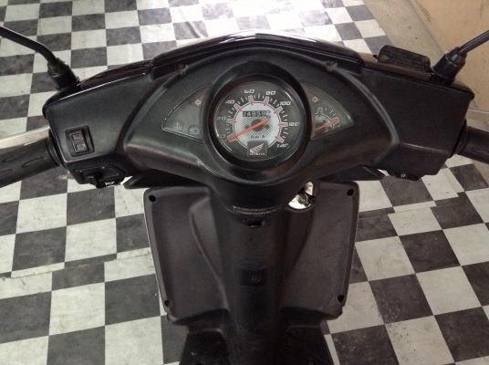 ขาย!!!ฮอนด้าคลิ๊ก ปี51 รถเครื่องดีคับ มีเล่มทะเบียนครบ ภาษีไม่หมด