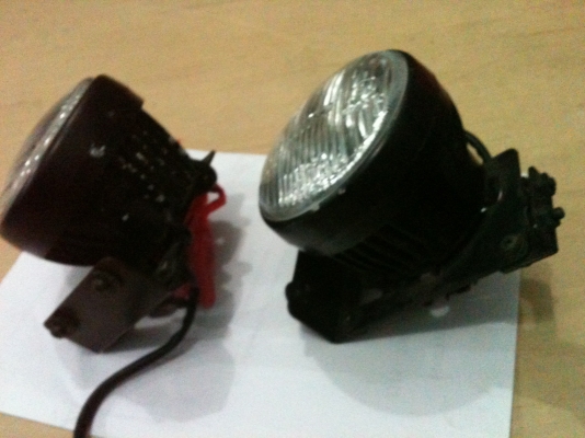 ขายไฟสปอท์ไล้ Japan