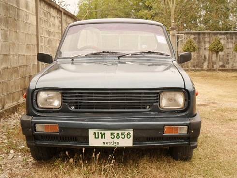 ขาย รถกระบะน้อย มาสด้าFAMILIA1300ช่วงยาว  เครื่องดีแน่น สตาร์ททีเดียวติด 29,000เท่านั้นT.092-9351644