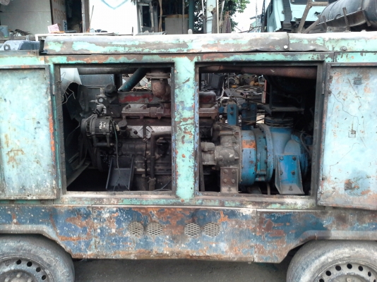 ขายเครื่องลม airman 370  2 ตัว