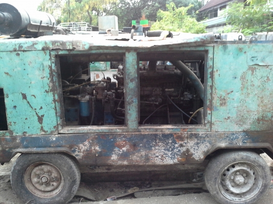 ขายเครื่องลม airman 370  2 ตัว