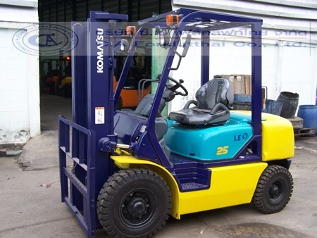 ขาย รถโฟล์คลิฟท์ KOMATSU รุ่น FD25-12