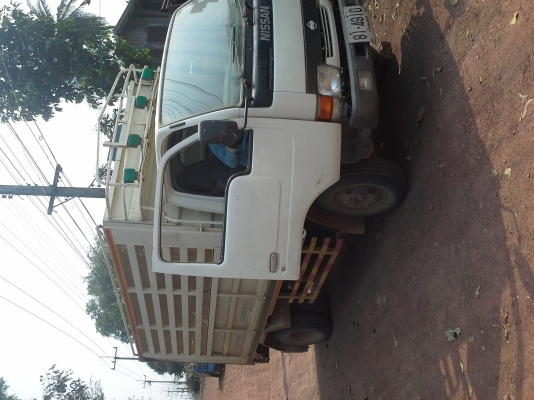 6 ล้อ ดั้ม พร้อมใช้ งานทะเบียนพร้อม 100 hp ลดราคาเหลือ 280000