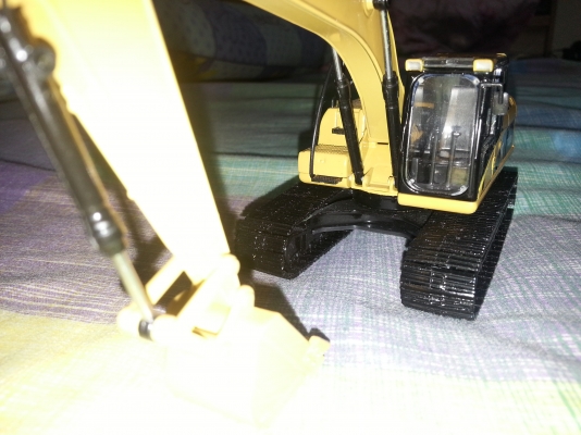 ขายโมเดลcaterpillar 320DL ครับ รายละเอียดโมเดลสวยมากครับ เหมือนจริงและขยับได้เหมือนจริงมากครับ ทำจากเหล็กนะครับ ใบแทรกก้อเหล็กคับ ราคานี้พร้องส่งemsด่วนให้เลยครับหรือส่งรถทัวได้ครับตามแต่จะสะดวก (ขายจริงส่งจริงครับไม่มีโกงแน่นอนครับ) ขายโมเดลcaterpillar 320DL ครับ รายละเอียดโมเดลสวยมากครับ เหมือนจริงและขยับได้เหมือนจริงมากครับ ทำจากเหล็กนะครับ ใบแทรกก้อเหล็กคับ ราคานี้พร้องส่งemsด่วนให้เลยครับหรือส่งรถทัวได้ครับตามแต่จะสะดวก (ขายจริงส่งจริงครับไม่มีโกงแน่นอนครับ)