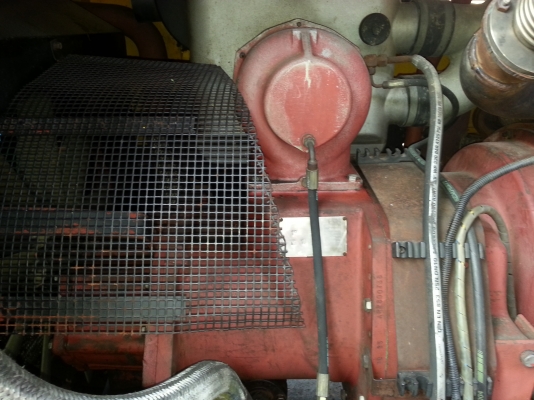 ขายเครื่องปั้มลม 700 CFM เครื่องยนต์ CATERPILLAR 3208 สกรู Atlas  พร้อมใช้งานลมเร็ว