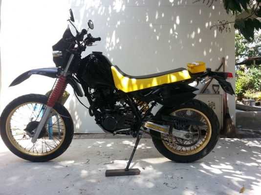 Yamaha XT250 inv.