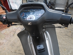 เวฟ 100 สตาร์ทมือ