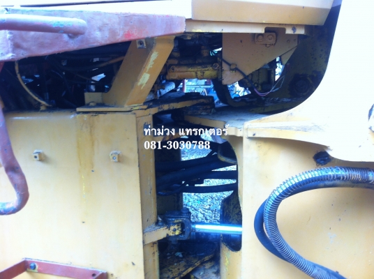 Komatsu Wa320 (รถตักล้อยาง) สภาพพร้อมใช้งาน เล็กและคล่องแคล่ว เก็บงานรั่วซึมเรียบร้อยครับ ราคา   สนใจติดต่อ ท่าม่วง แทรกเตอร์ 085-1746828, 081-3030788 Facebook : https://www.facebook.com/Thamuangtractor Line : 0813030788 Line : takaroz