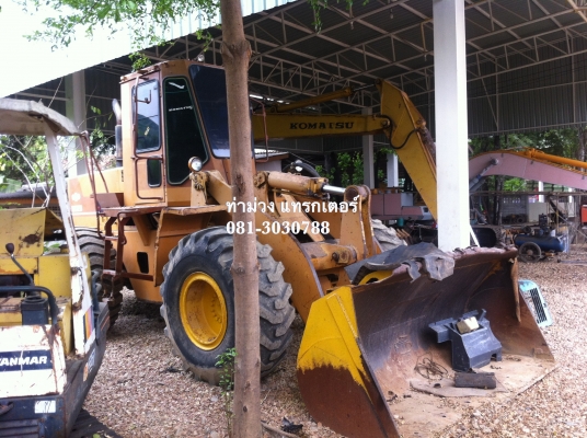 Komatsu Wa320 (รถตักล้อยาง) สภาพพร้อมใช้งาน เล็กและคล่องแคล่ว เก็บงานรั่วซึมเรียบร้อยครับ ราคา   สนใจติดต่อ ท่าม่วง แทรกเตอร์ 085-1746828, 081-3030788 Facebook : https://www.facebook.com/Thamuangtractor Line : 0813030788 Line : takaroz