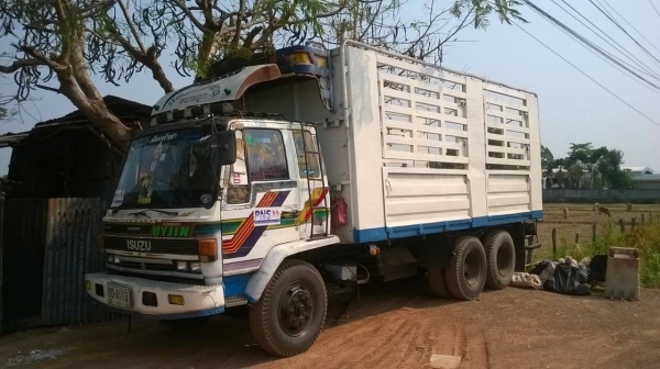 ขาย 10 ล้อเพลาเดียว เครื่อง 6BF1 185 แรงม้า เกียร์ร็อคเสื้อลาย พวงมาลัยพาวเวอร์ ยางเต็ม ทะเบียนเต็มพร้อมโอน