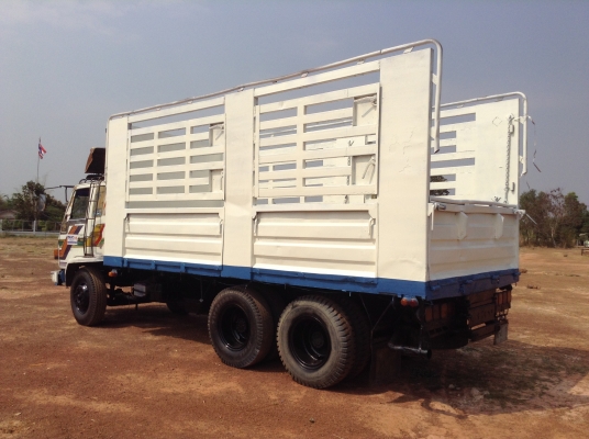 ขาย 10 ล้อเพลาเดียว เครื่อง 6BF1 185 แรงม้า เกียร์ร็อคเสื้อลาย พวงมาลัยพาวเวอร์ ยางเต็ม ทะเบียนเต็มพร้อมโอน