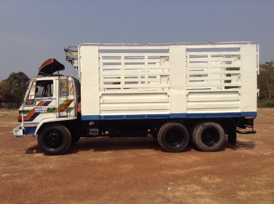 ขาย 10 ล้อเพลาเดียว เครื่อง 6BF1 185 แรงม้า เกียร์ร็อคเสื้อลาย พวงมาลัยพาวเวอร์ ยางเต็ม ทะเบียนเต็มพร้อมโอน