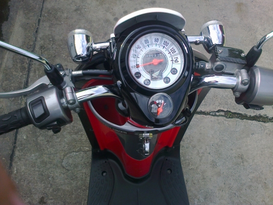 ขายscoopy i ปี2011 มือแรกรถพร้อมใช้ครับราคาถูก