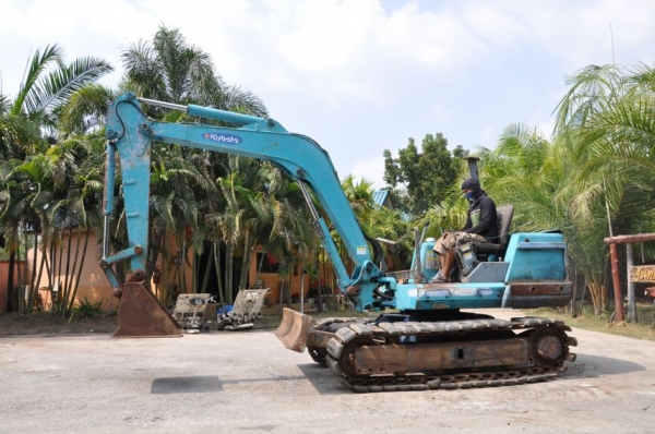 (ลดพิเศษ)ขาย แบคโฮKUBOTA KX40 เครื่อง4สูบ แรงสะใจ สวยเดิมจากญี่ปุ่นยังไม่เคยใช้ในไทย 195,000บาท เท่านั้น