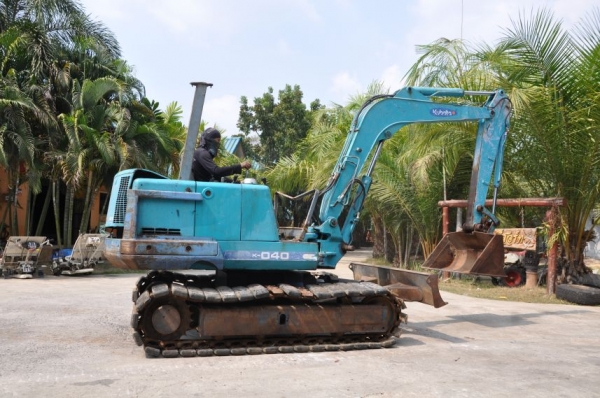 (ลดพิเศษ)ขาย แบคโฮKUBOTA KX40 เครื่อง4สูบ แรงสะใจ สวยเดิมจากญี่ปุ่นยังไม่เคยใช้ในไทย 195,000บาท เท่านั้น