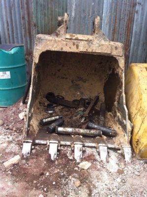 ขายด่วยบุ้งกี๊ 200 มี 2 ลูกครับ