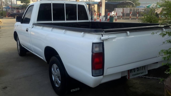 Nissan Frontier เครื่อง 2.5 yd