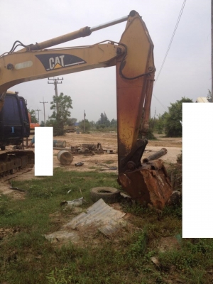 คันแรก   ขายเหมา รถแบ็คโฮ CAT 320 C 2 คัน ตามสภาพราคาต่อรองได้ เอกสารอินวอยร์ทั้งสอง