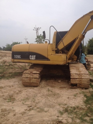 คันแรก   ขายเหมา รถแบ็คโฮ CAT 320 C 2 คัน ตามสภาพราคาต่อรองได้ เอกสารอินวอยร์ทั้งสอง
