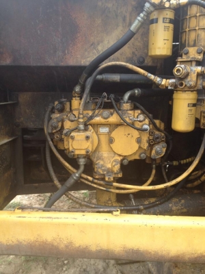 คันแรก   ขายเหมา รถแบ็คโฮ CAT 320 C 2 คัน ตามสภาพราคาต่อรองได้ เอกสารอินวอยร์ทั้งสอง