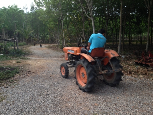 ขายรถไถ KUBOTA L2201 สภาพดีรถไร่สวยๆ ราคาถูกๆ 35,000 ขายรถไถ KUBOTA L2201 สภาพดีรถไร่สวยๆ ราคาถูกๆ 35,000