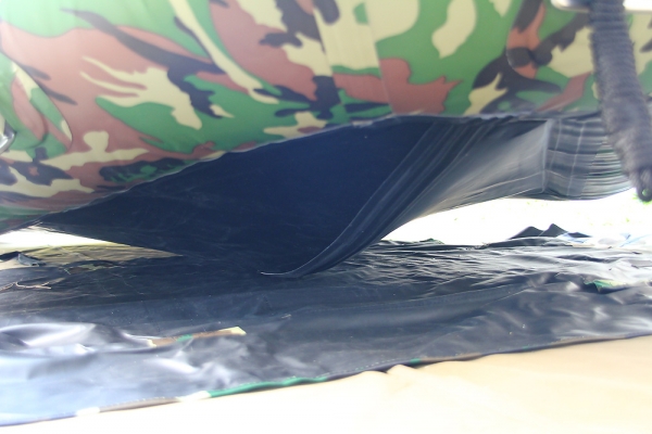 เรือยางnissamaran320