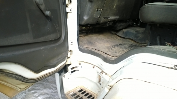 (เจ้าของลดให้สุดๆ)6ล้อดั้ม200แรงISUZU ยูโร2 ปี*48 รถสวย คัสซี เครื่องสวย ยางสวย