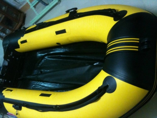 เรือยาง 330 พื้นอลู เครื่อง Tohatsu 15 hp เรือยาง 330 พื้นอลู เครื่อง Tohatsu 15 hp