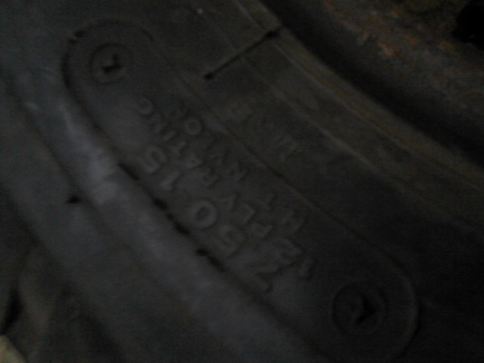 ยาง 6 ล้อกลาง BRIDGESTONE  มีชุด 4 เส้น ติดต่อ.081-427-3941