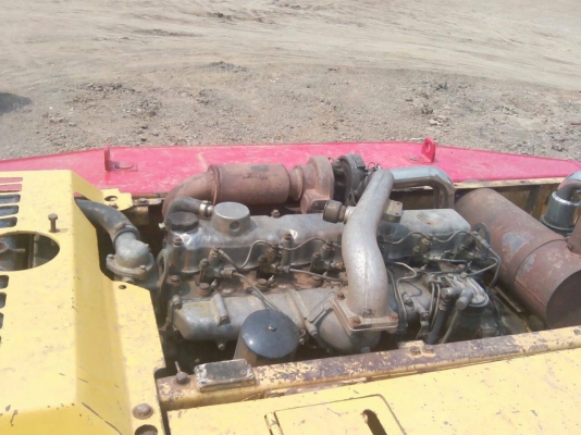 ขายรถแบคโฮ KOMATSU PC-200 รุ่น 3 และ รุ่น 5 ราคา.700000 คอนโทรนสั้น  ราคาย้อมๆสนใจโทร