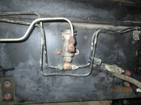 HINO-3M-เครื่องM10--สภาพสวยจัด.ใช้น้อย.ตอนเพลาเดียว.พื้นเรียบ.ราคา.870.000บ-ทะเบียนพร้อมโอน-