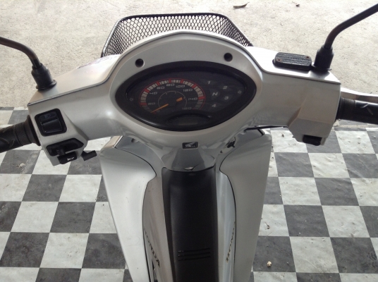 ขาย!!!เวฟ125s สต๊าทมือ กุญแจใหญ่ ปี48 รถเครื่องดีคับ มีเล่มทะเบียนครบ