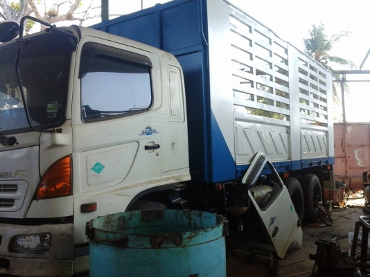 รถสิบล้อ