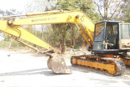 ขายแบ็คโฮ komatsu pc200-รุ่น3