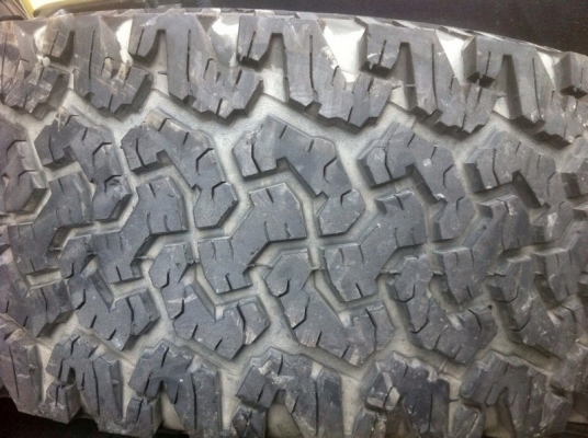 ขายยางขอบ 18 BF Goodrich All-terrain ขนาด 265 65 R18 ของหายาก