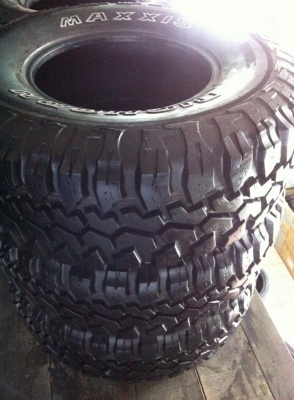 ขายยางMud Maxxis Bighorn MT762 ขนาด 32 11.5 R15 สวยๆ