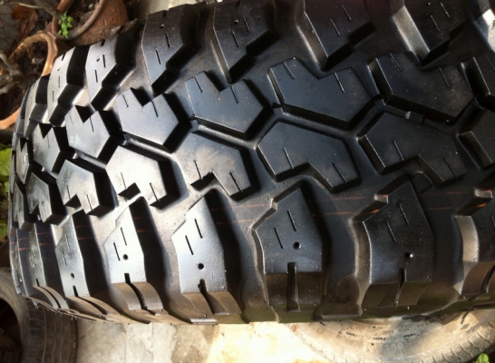 ขายยางMud Maxxis Bighorn MT762 ขนาด 32 11.5 R15 สวยๆ