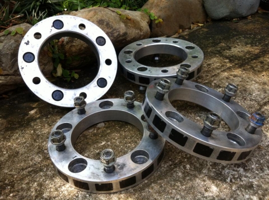 ขายเกียร์สโลว์1300 Suzuki  + สเปเซอร์อลูมิเนียม หนา 1นิ้ว ใส่ 5รู/139.7 for Suzuki