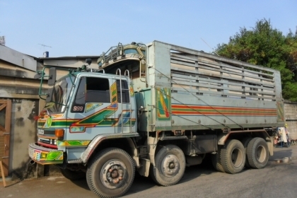 ขายรถอีซูซุ ร๊อกกี้ 240 เทอร์โบ  เกียรฟูลเลอร์ ( เจ้าของขายเอง)